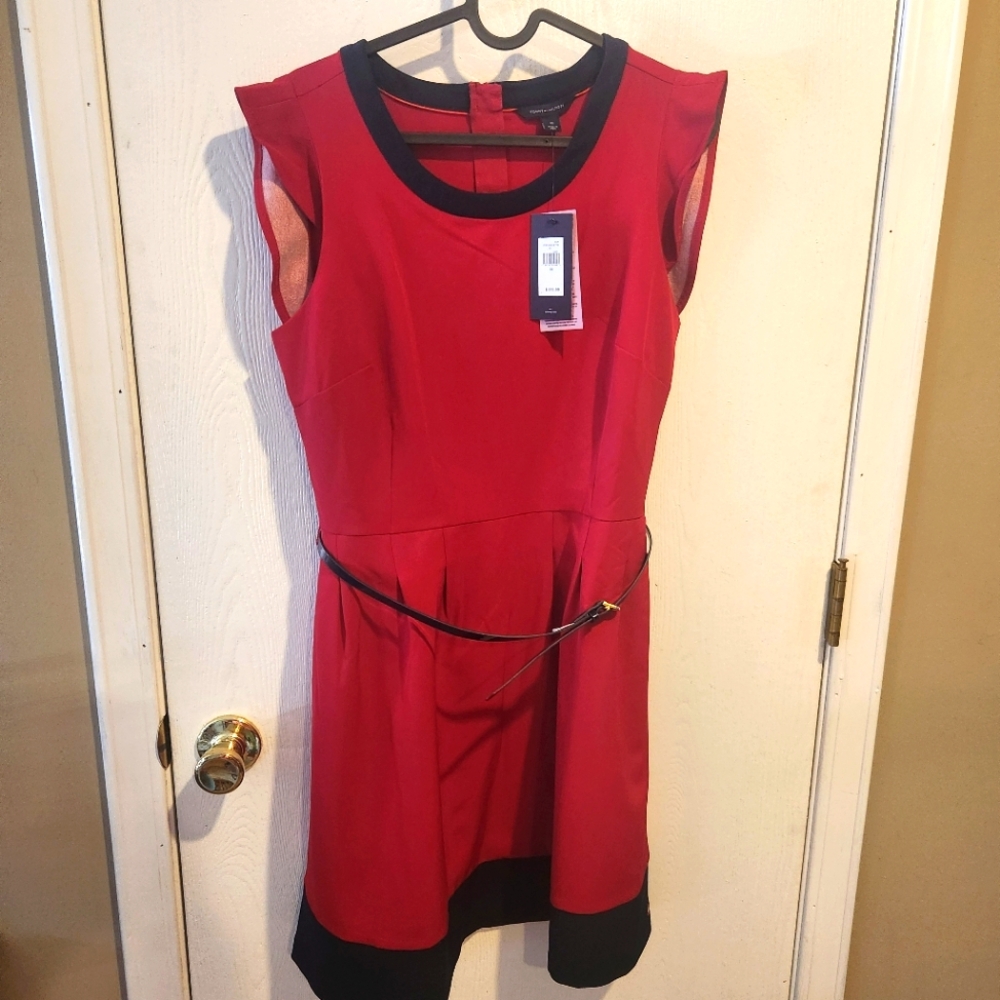 NWT Tommy Hilfiger Navy/ Red dress with removable patent belt